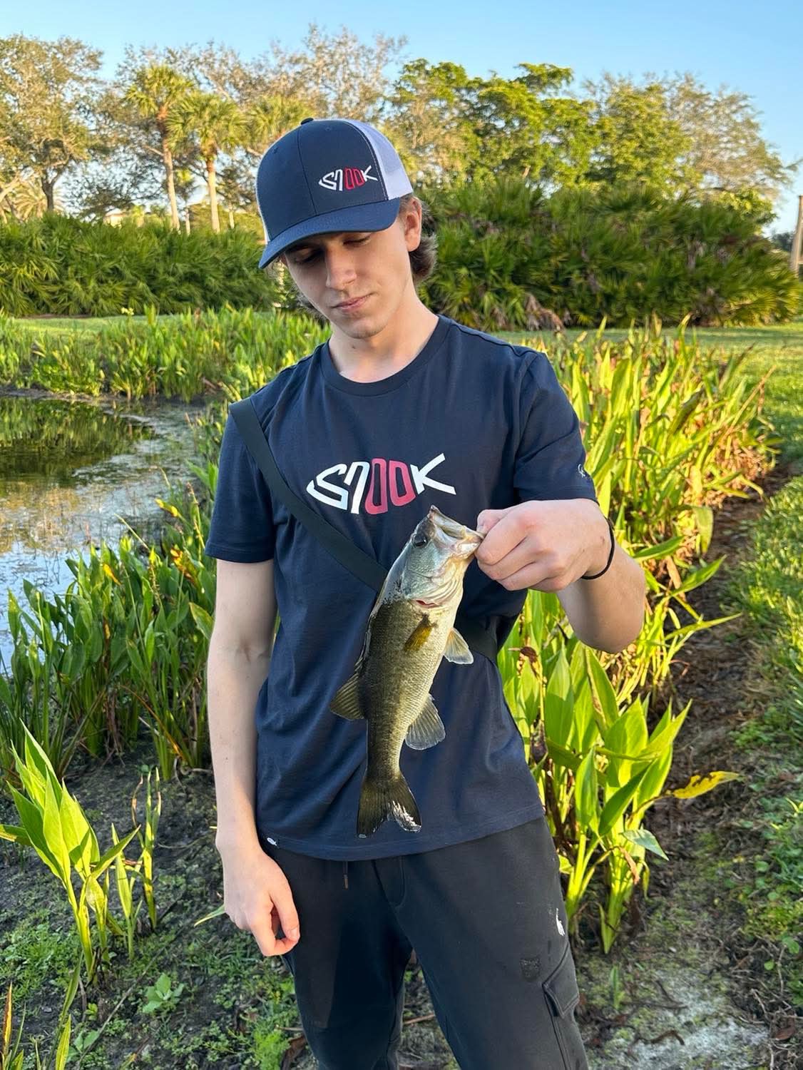 Tmavě modré triko s krátkým rukávem snook